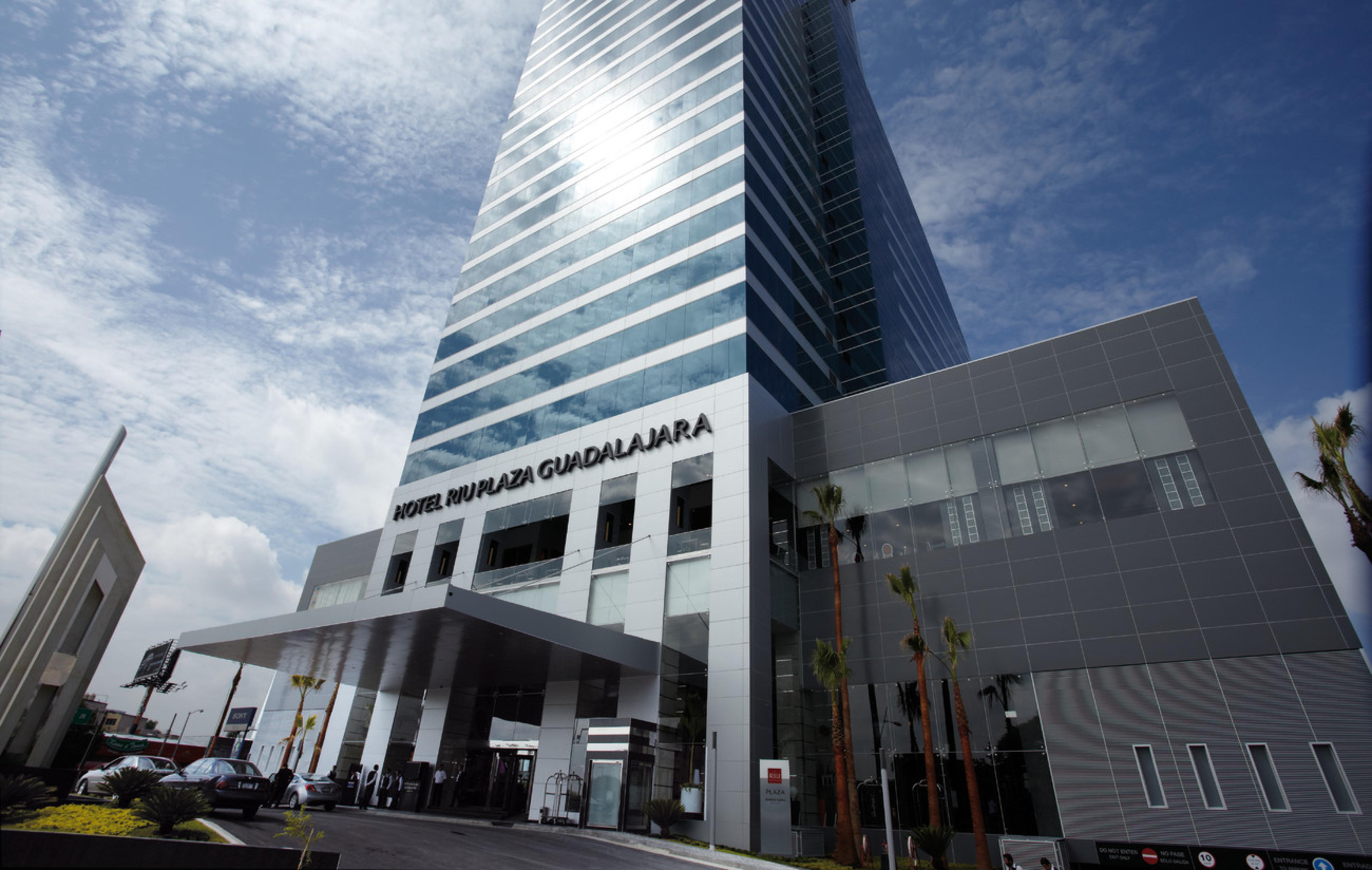 Riu Plaza Guadalajara Hotel Exterior foto