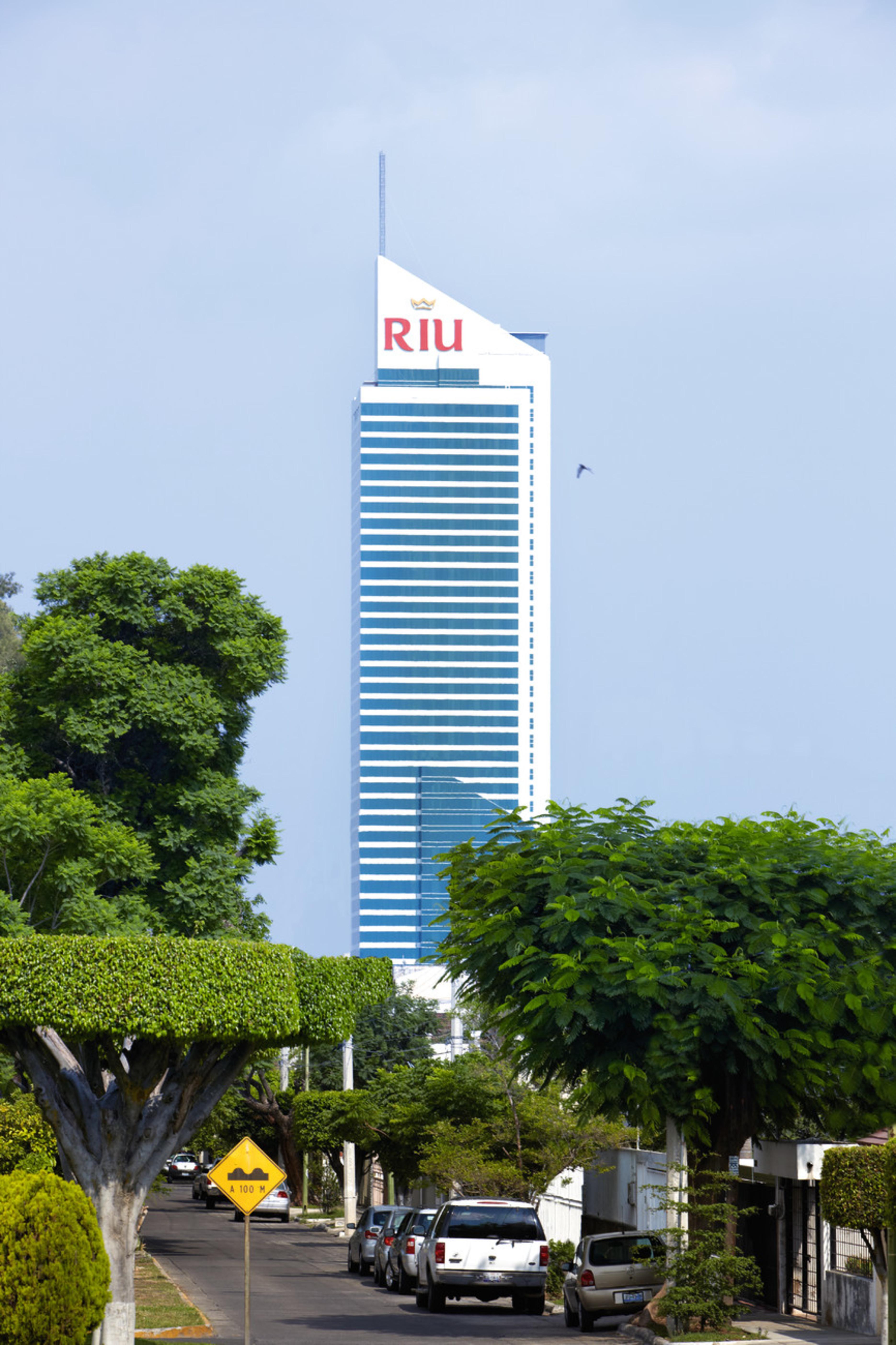 Riu Plaza Guadalajara Hotel Exterior foto