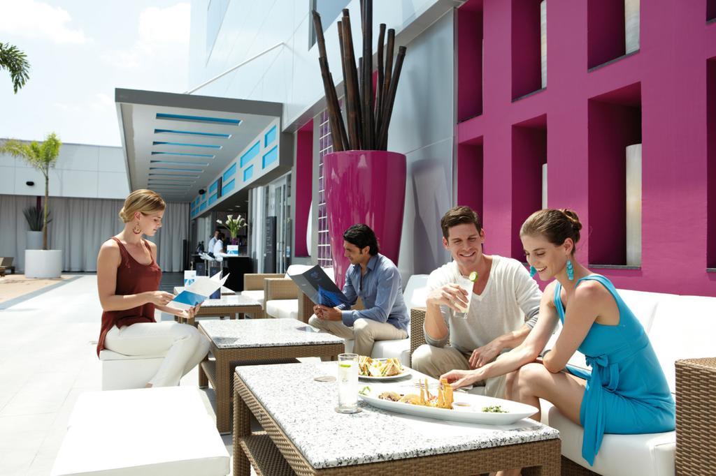 Riu Plaza Guadalajara Hotel Exterior foto